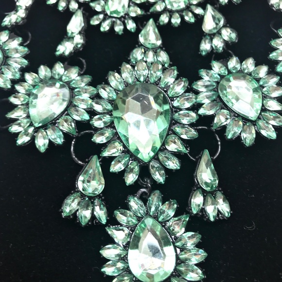 Oscar de la Renta statement runway crystal necklace - Picture 4 of 12